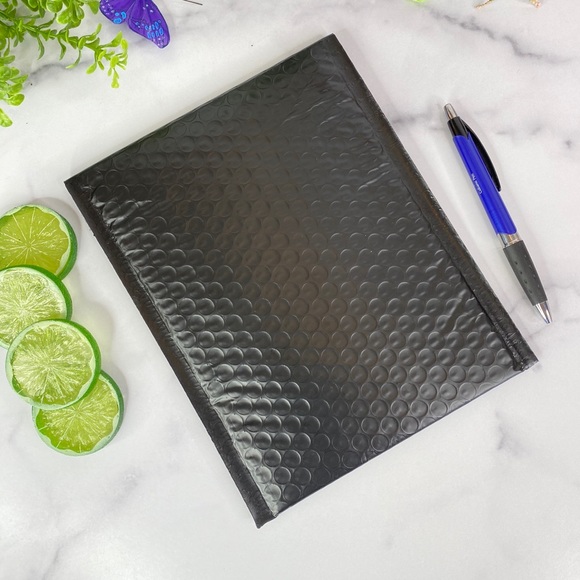 CLEARANCE 25 6.5X10 Black Bubble Mailer PRICE FIRM - Picture 5 of 5